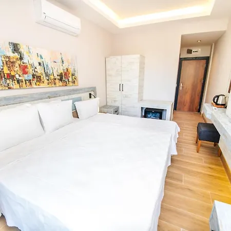 Отель Feri Surf Club