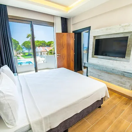 Отель Feri Surf Club