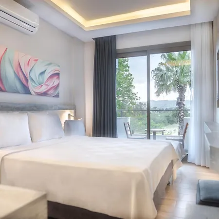 Отель Feri Surf Club *