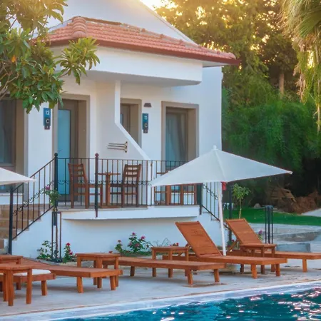 Отель Feri Surf Club