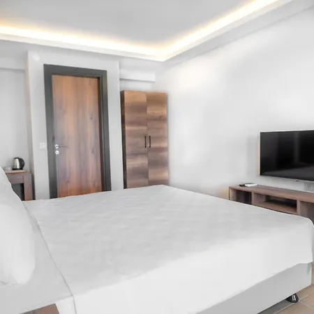 Отель Feri Surf Club