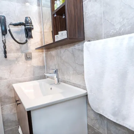 Отель Feri Surf Club