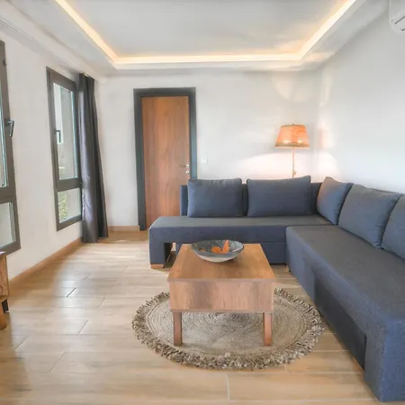 Отель Feri Surf Club