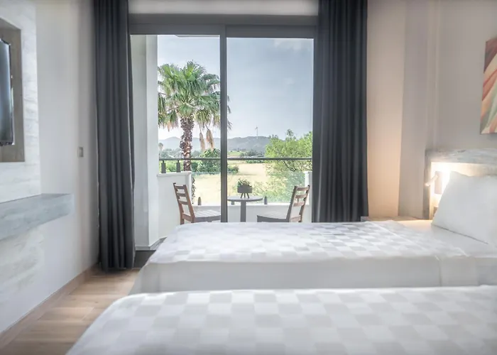 Ξενοδοχείο Feri Surf Club *